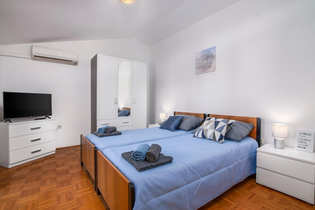 Apartment Blu Pola Esterno foto