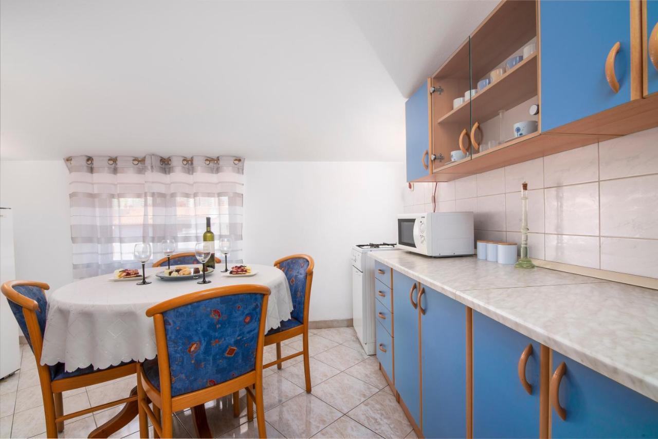 Apartment Blu Pola Esterno foto